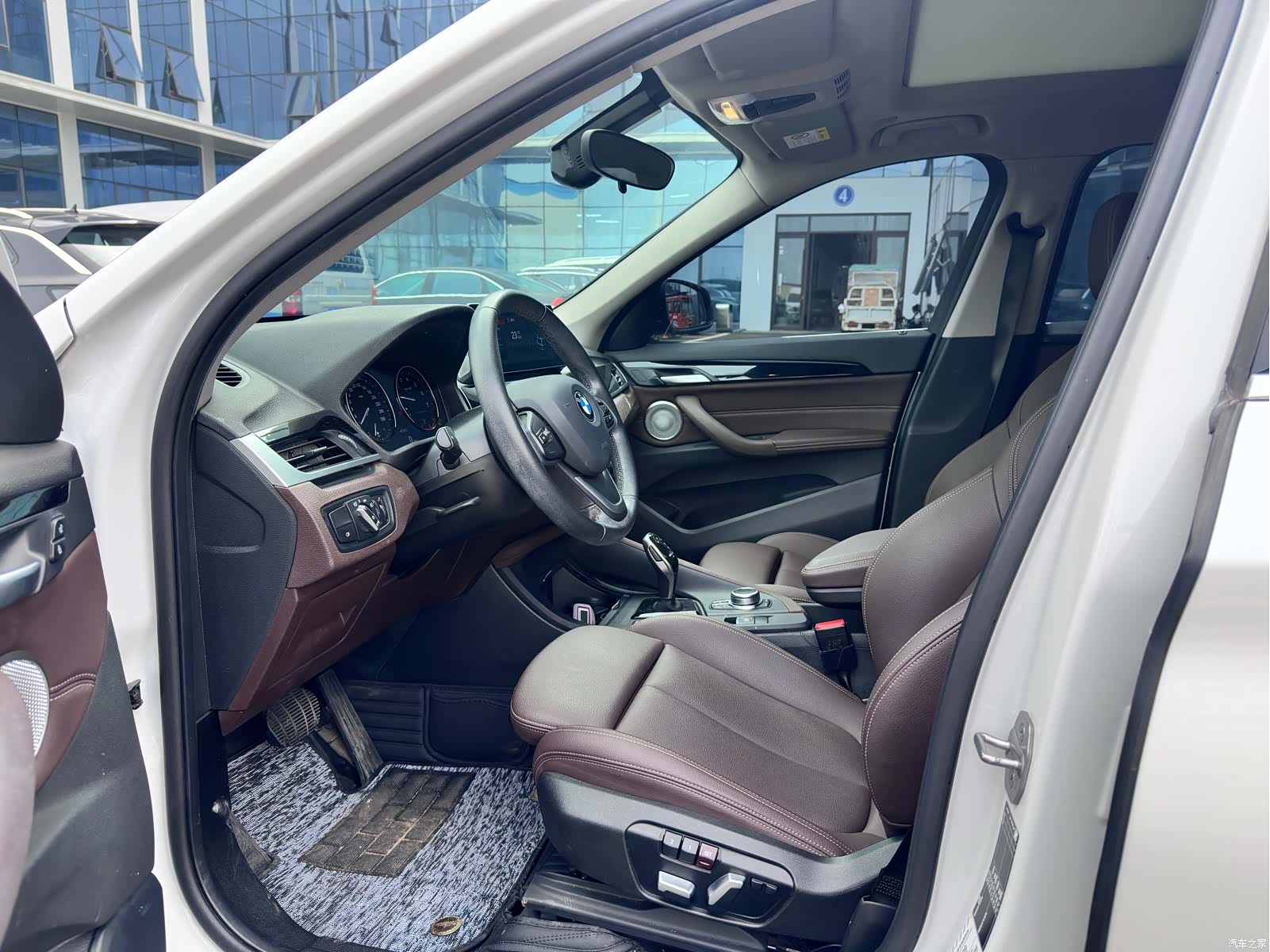 BMW X1, 2023 6