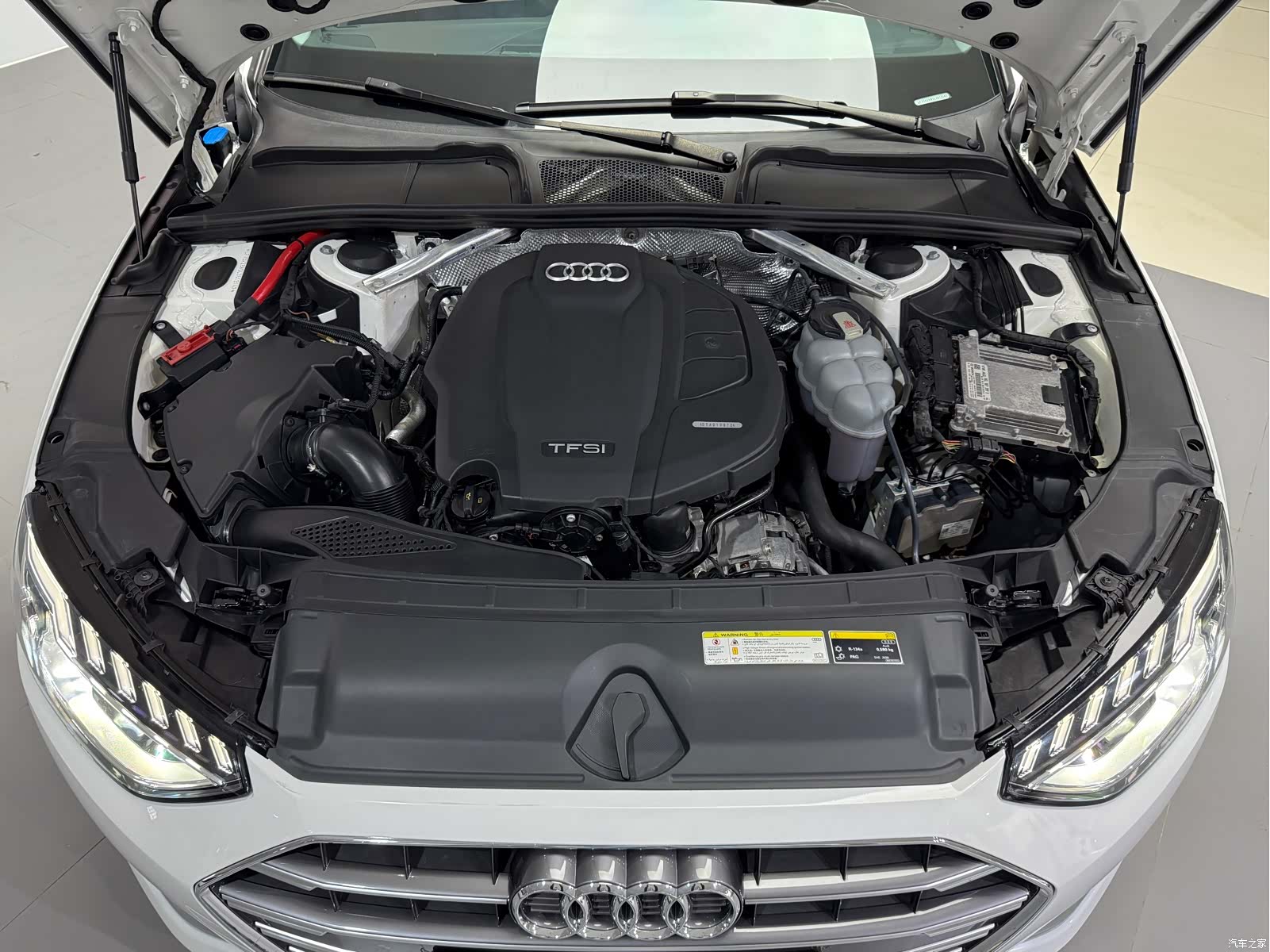 Audi A4L, 2020 14