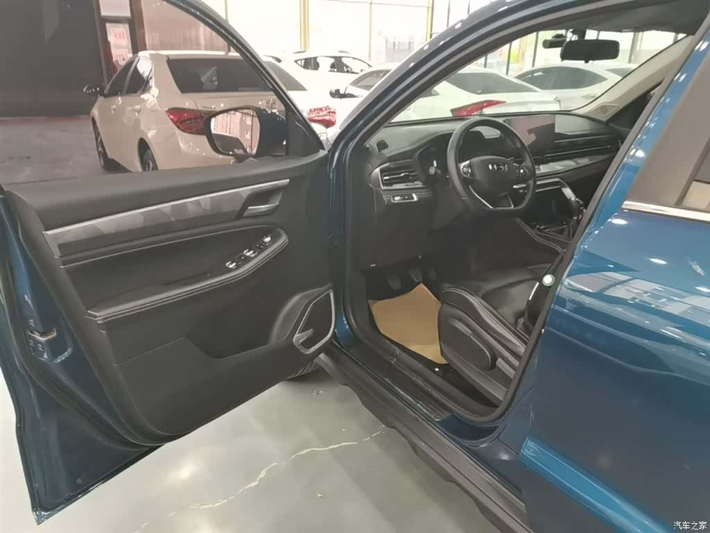 Geely X6, 2022 16