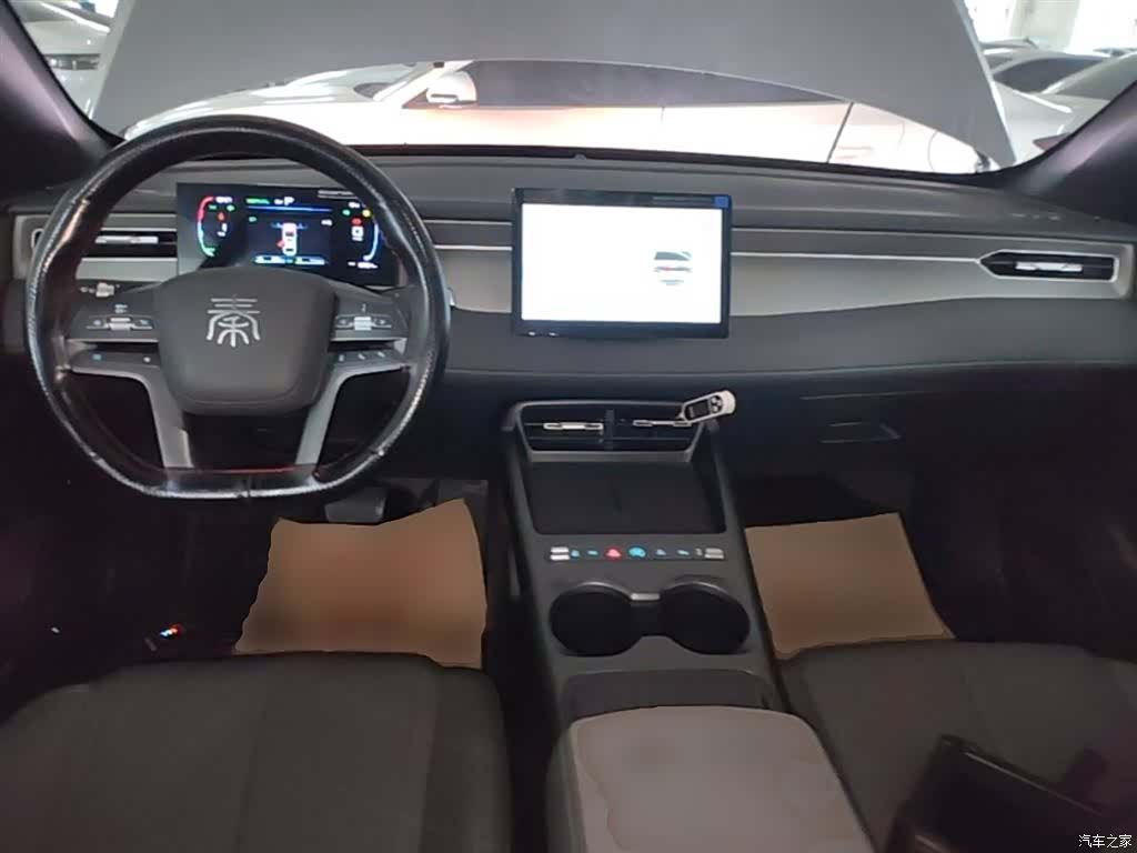 BYD Qin, 2025 10