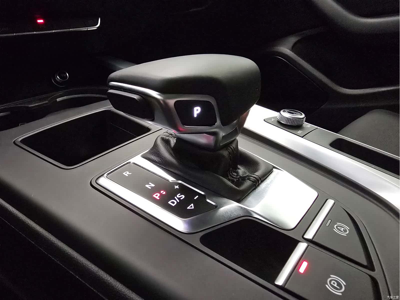 Audi A4L, 2024 9