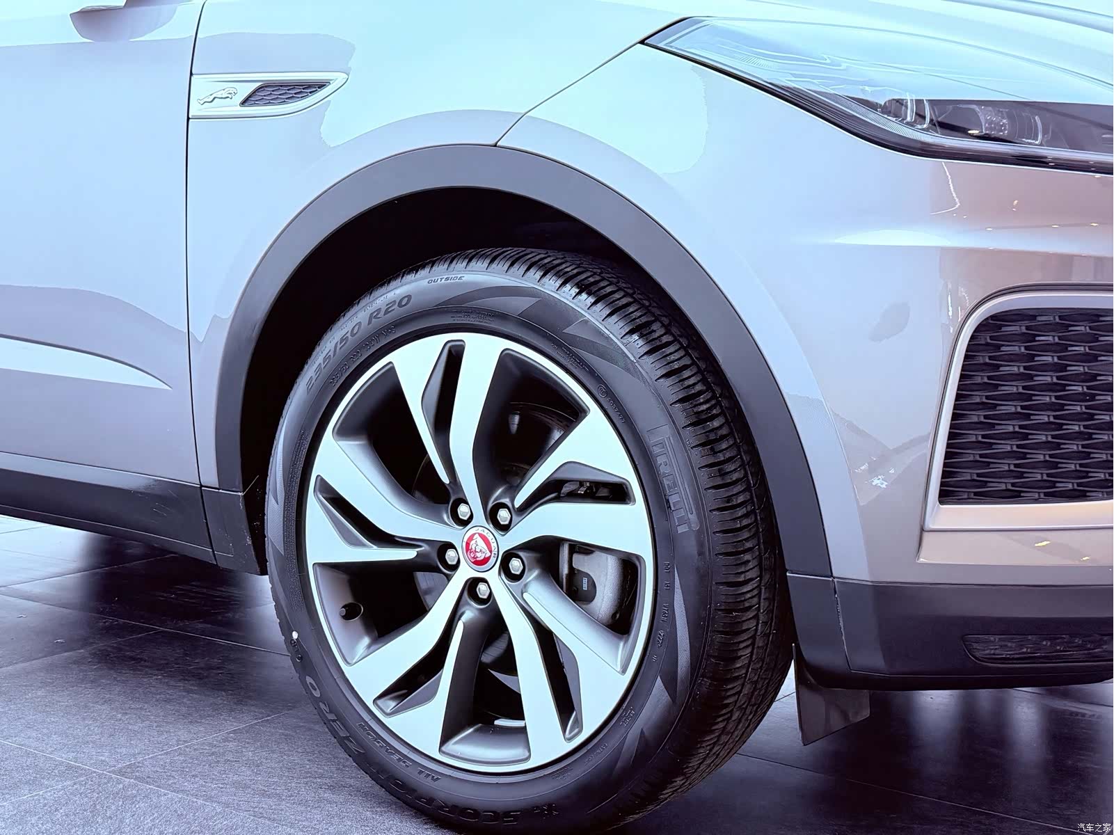 Land Rover E-PACE, 2023 17