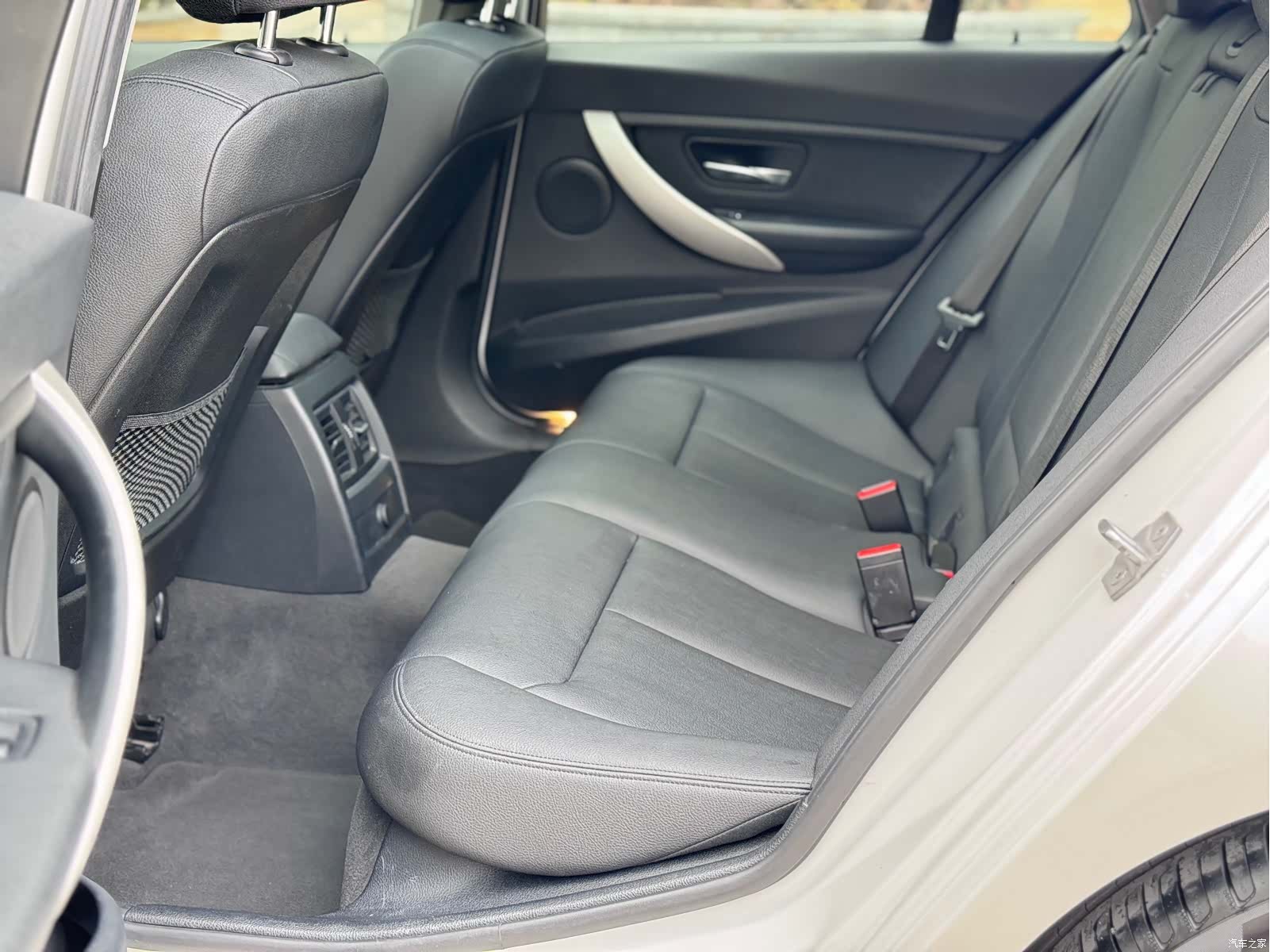 BMW 3 Series, 2017 12