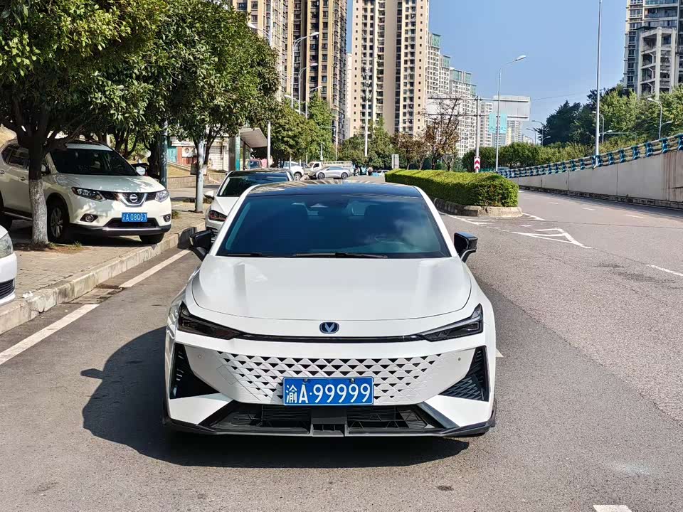 Changan UNI-V