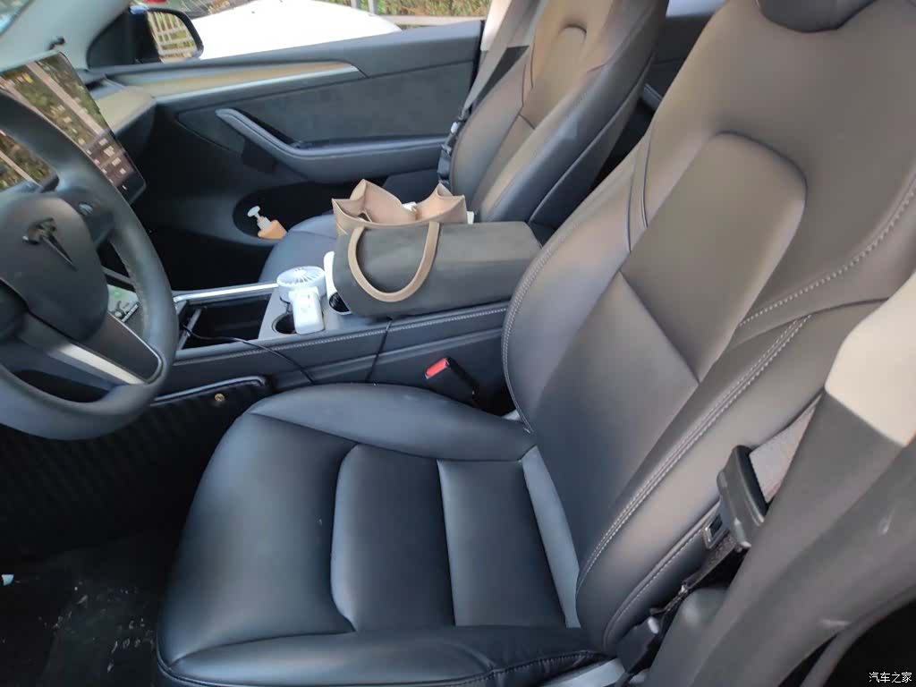Tesla Model Y, 2021 16