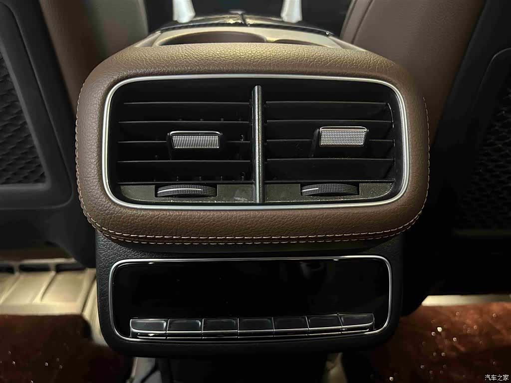 Mercedes-Benz GLS, 2024 17