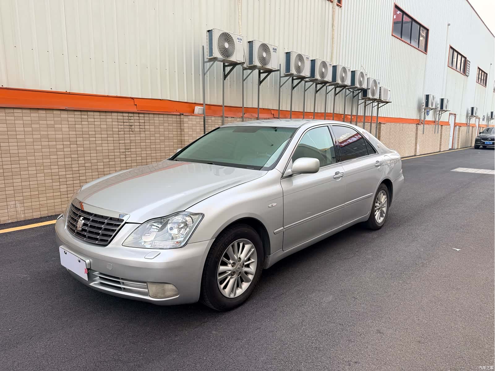 Toyota Crown, 2006 1