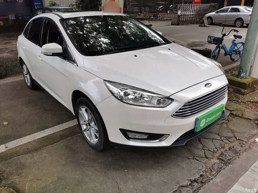 Ford Focus, 2015 4