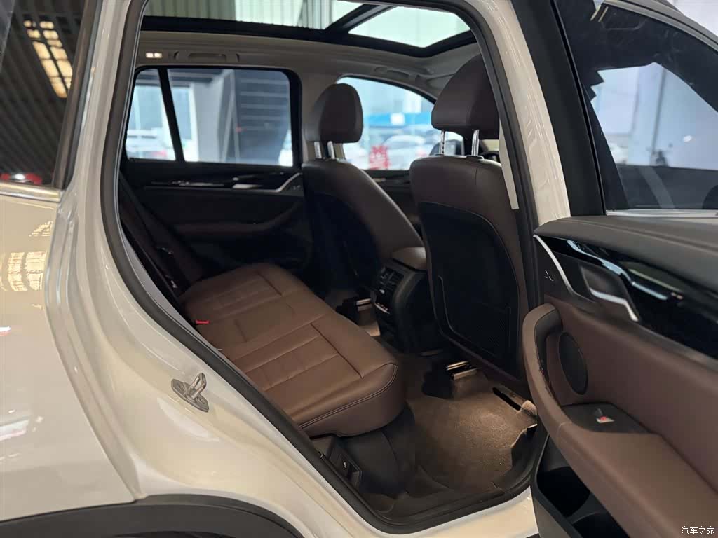 BMW X3, 2018 11