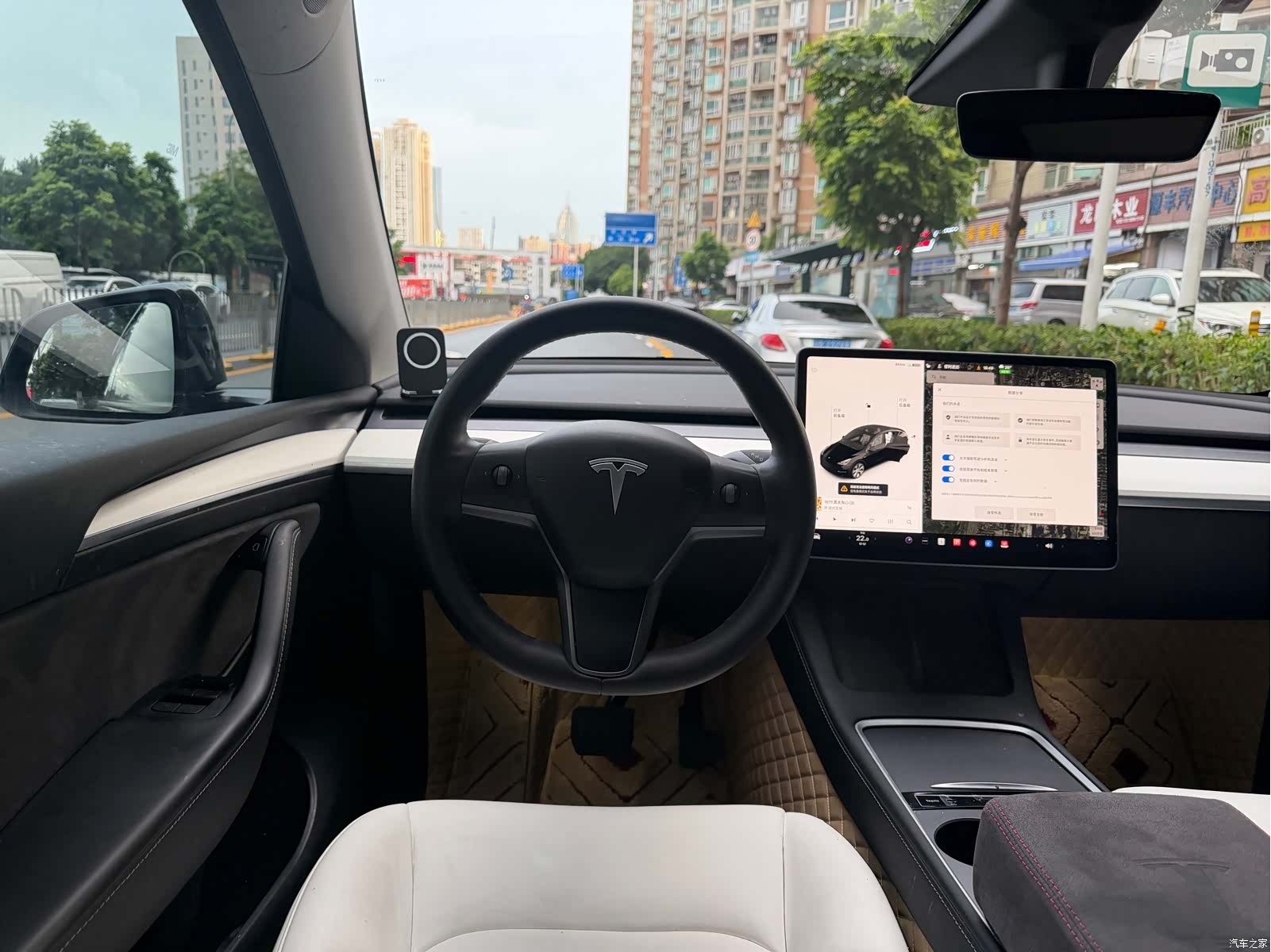 Tesla Model Y, 2021 11