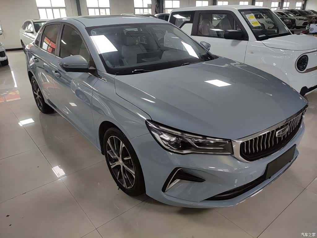 Geely Emgrand, 2023 4