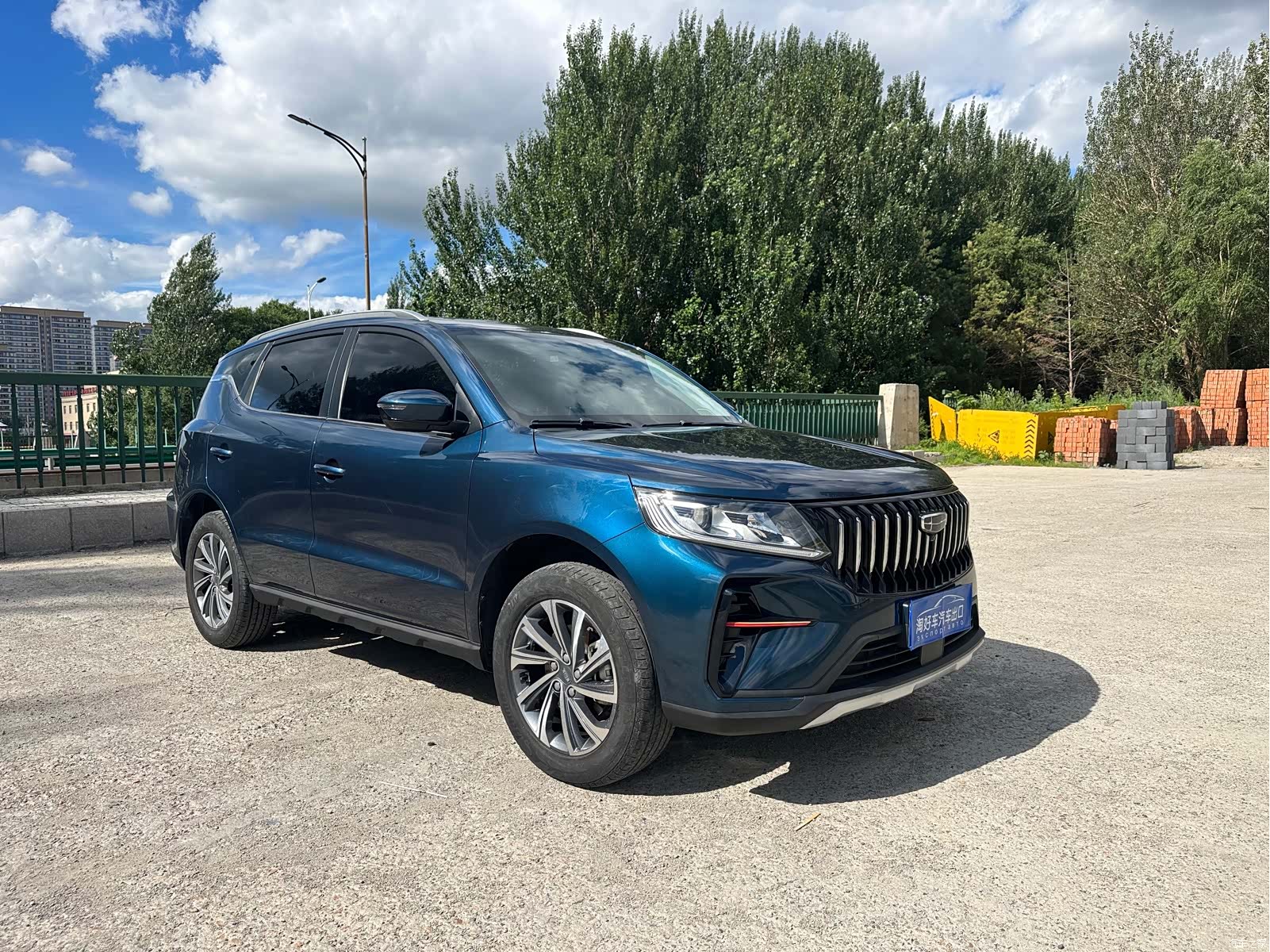 Geely X6, 2022 3
