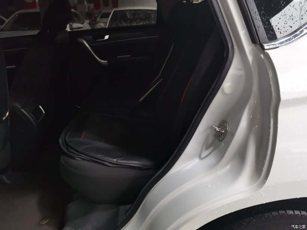 Haval M6, 2018 17