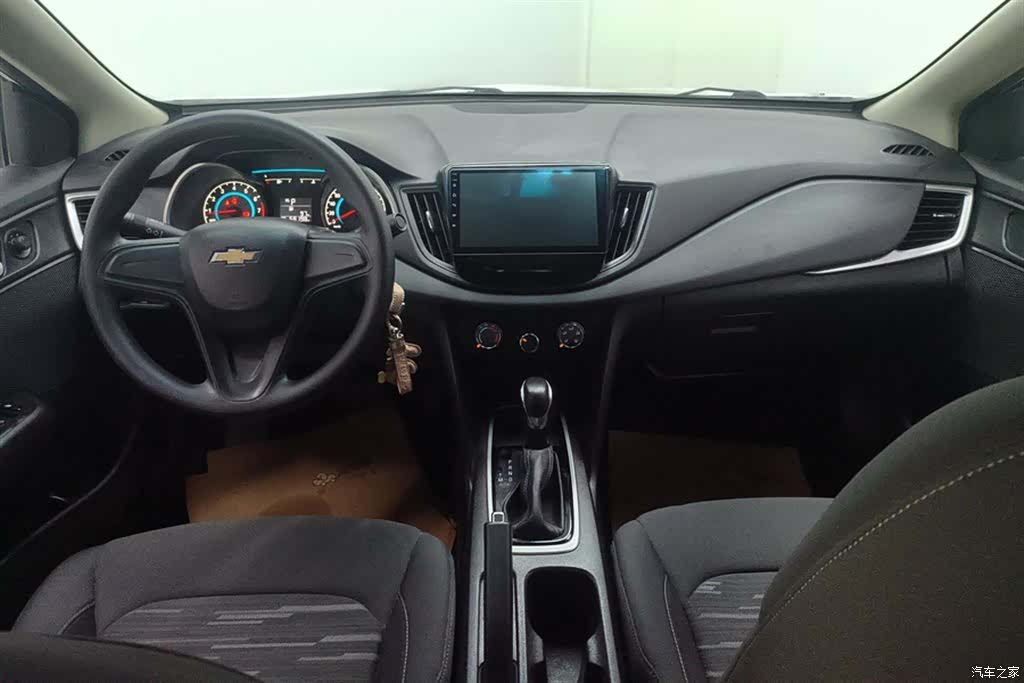 Chevrolet 320, 2018 12