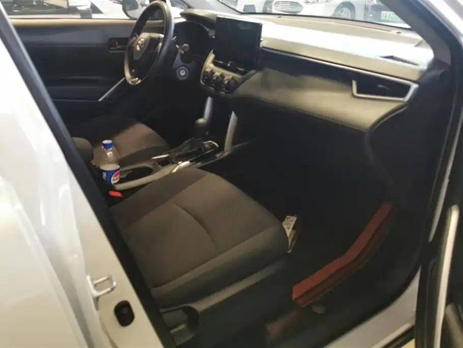 Toyota Corolla Sharp amplifier