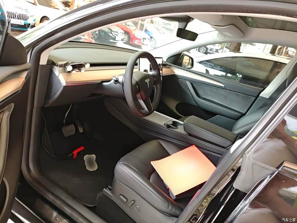 Tesla Model Y, 2022 16