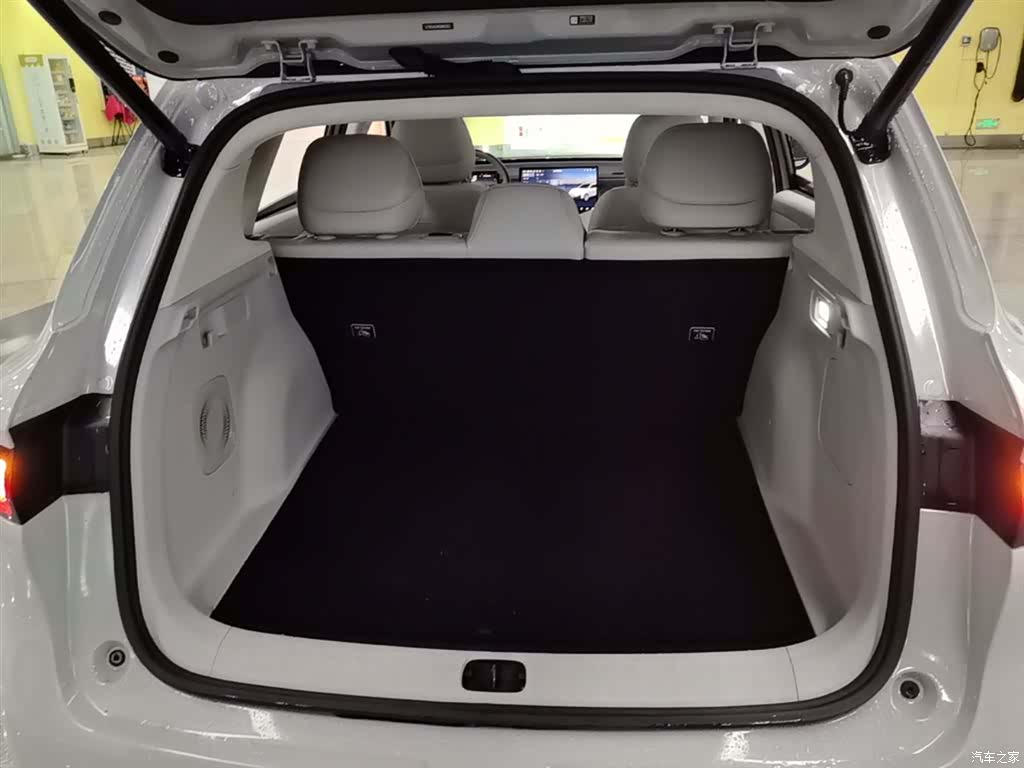 Leapmotor B10, 2025 19