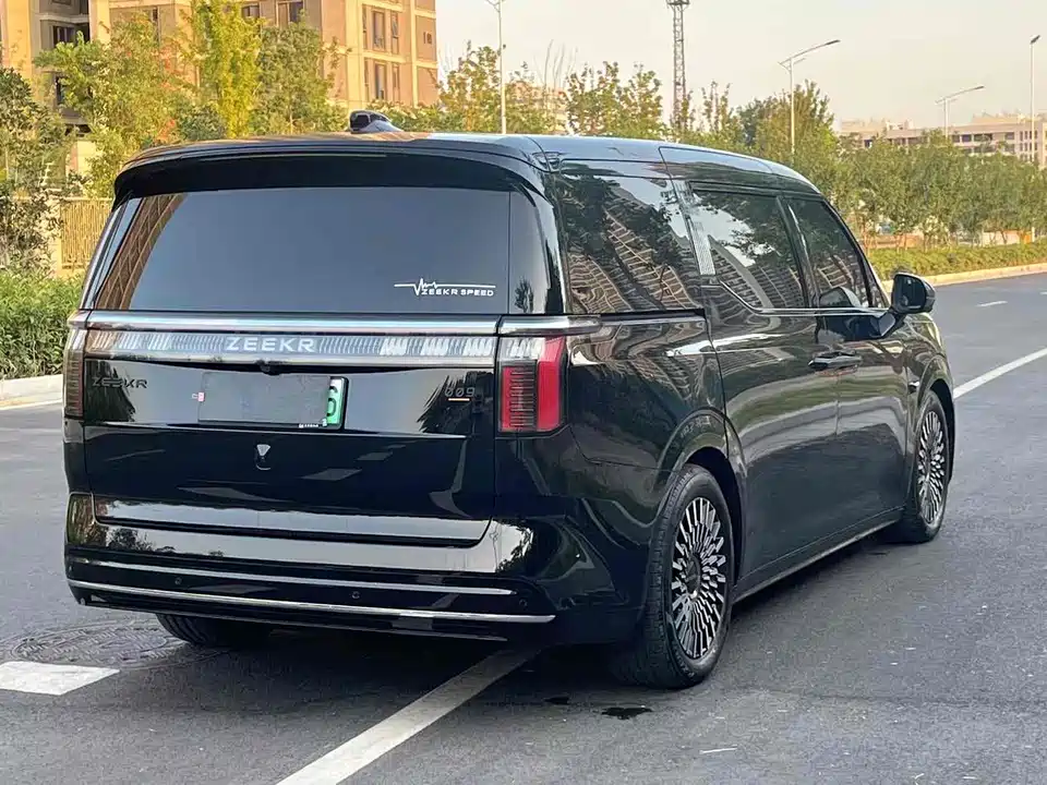 Zeekr 009