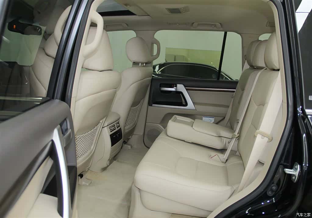 Toyota Land Cruiser, 2020 8