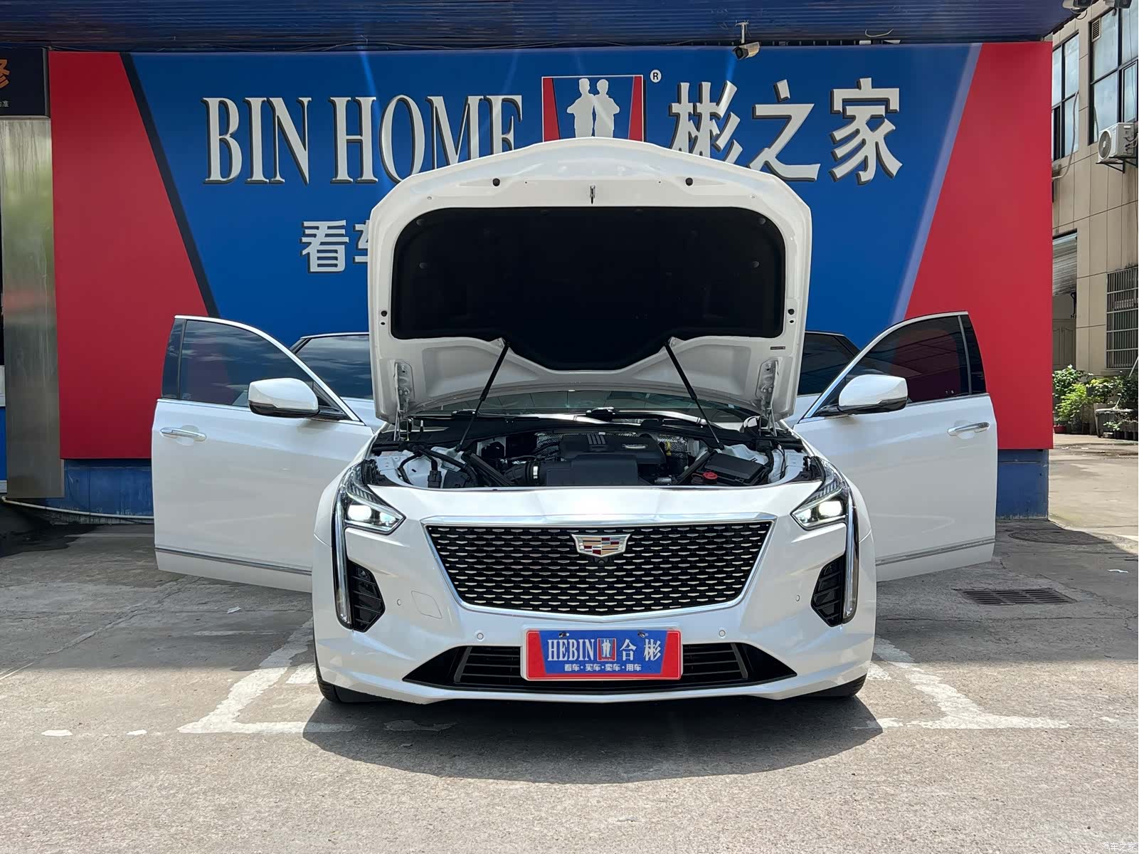 Cadillac CT6, 2023 25