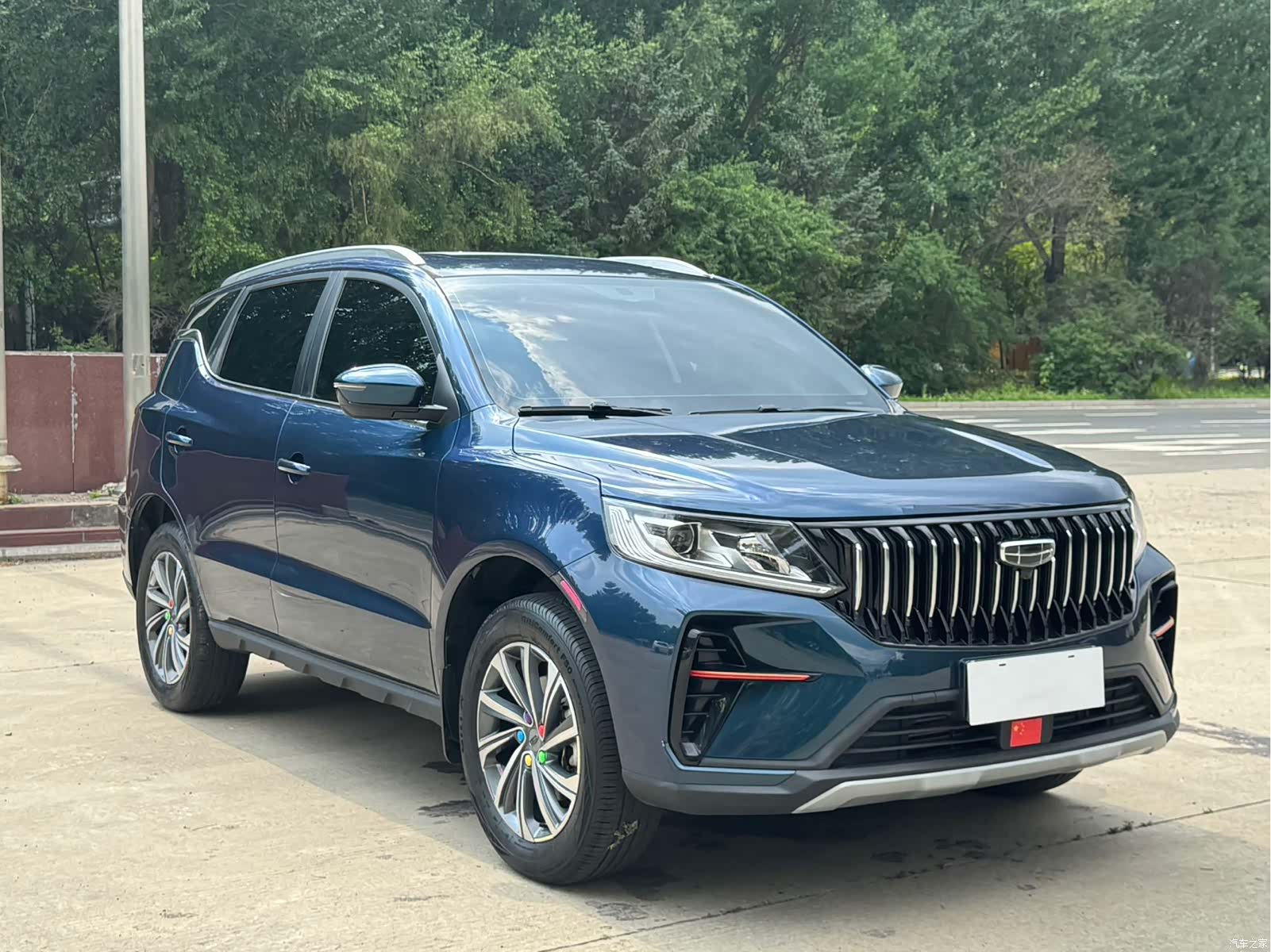 Geely X6, 2022 3