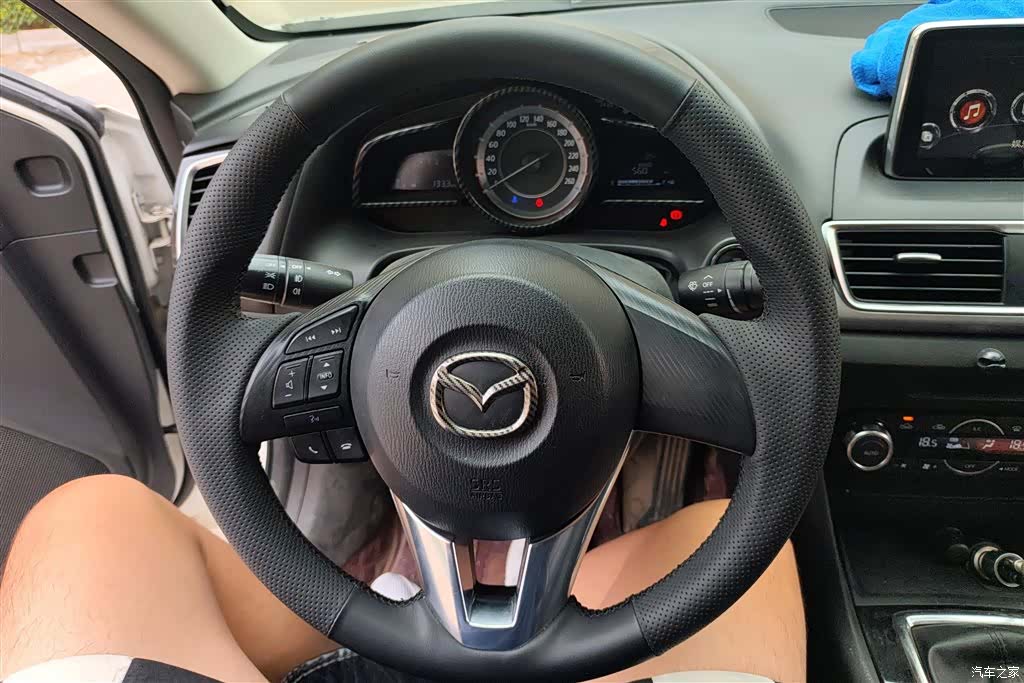 Mazda Mazda3, 2016 15