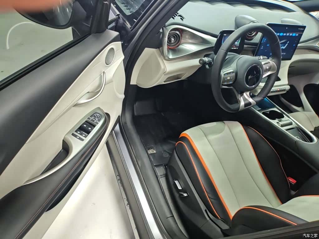 BYD Dolphin, 2022 16