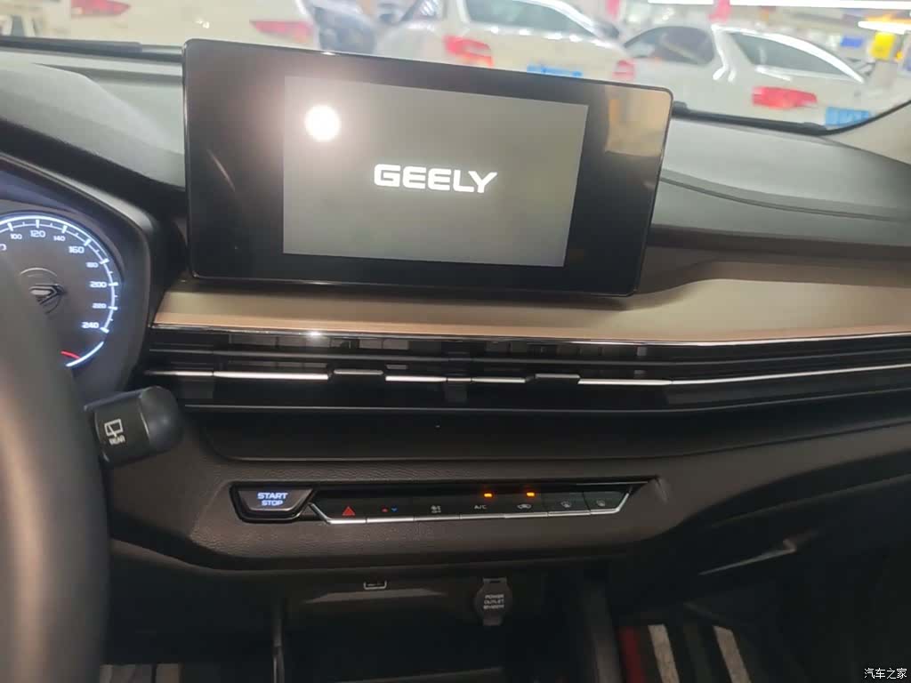 Geely X3, 2021 13