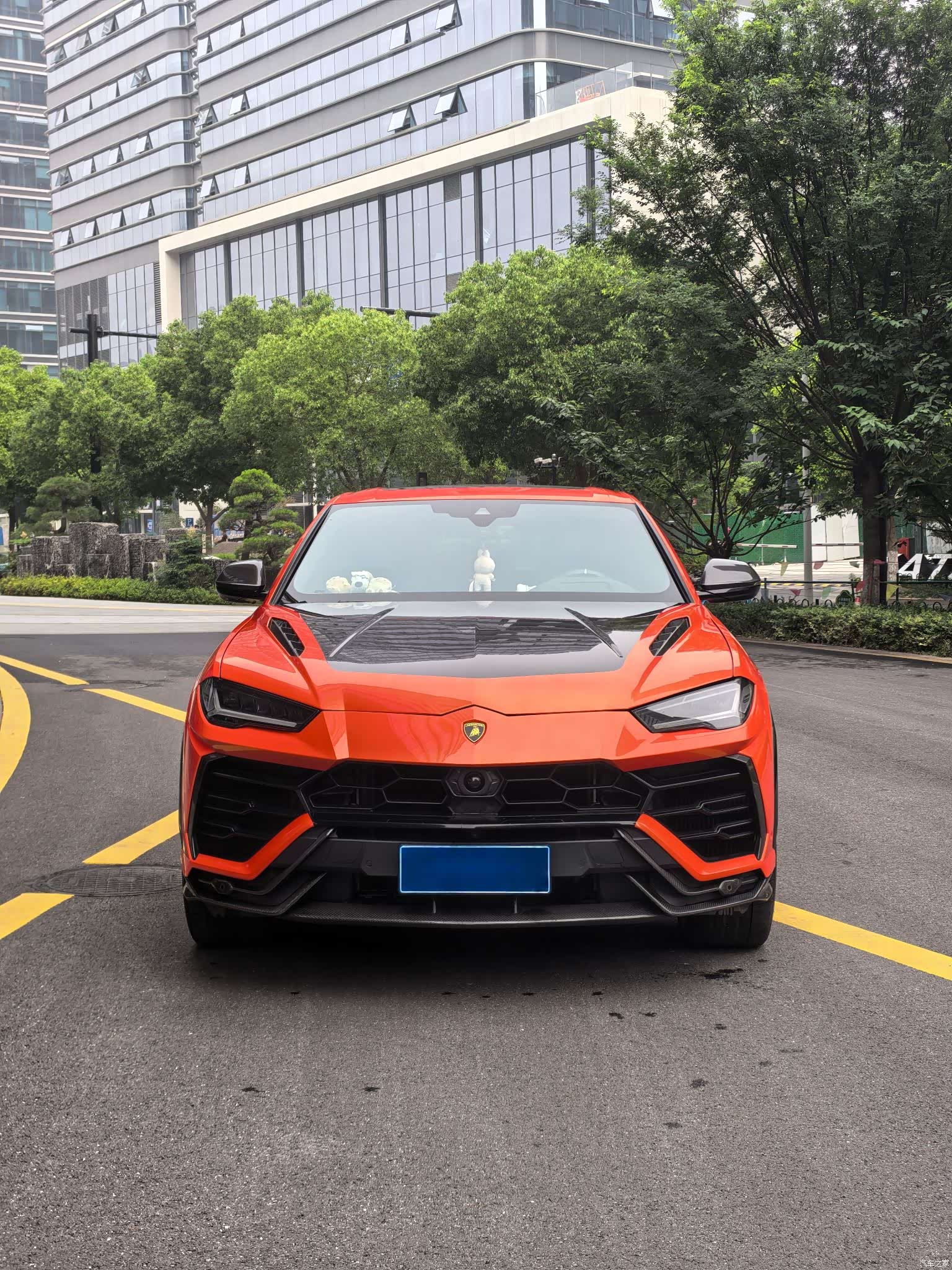Lamborghini Urus, 2023 2