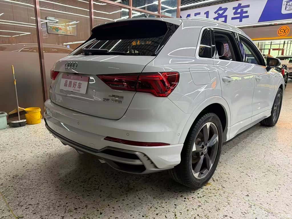 Audi Q3, 2022 6