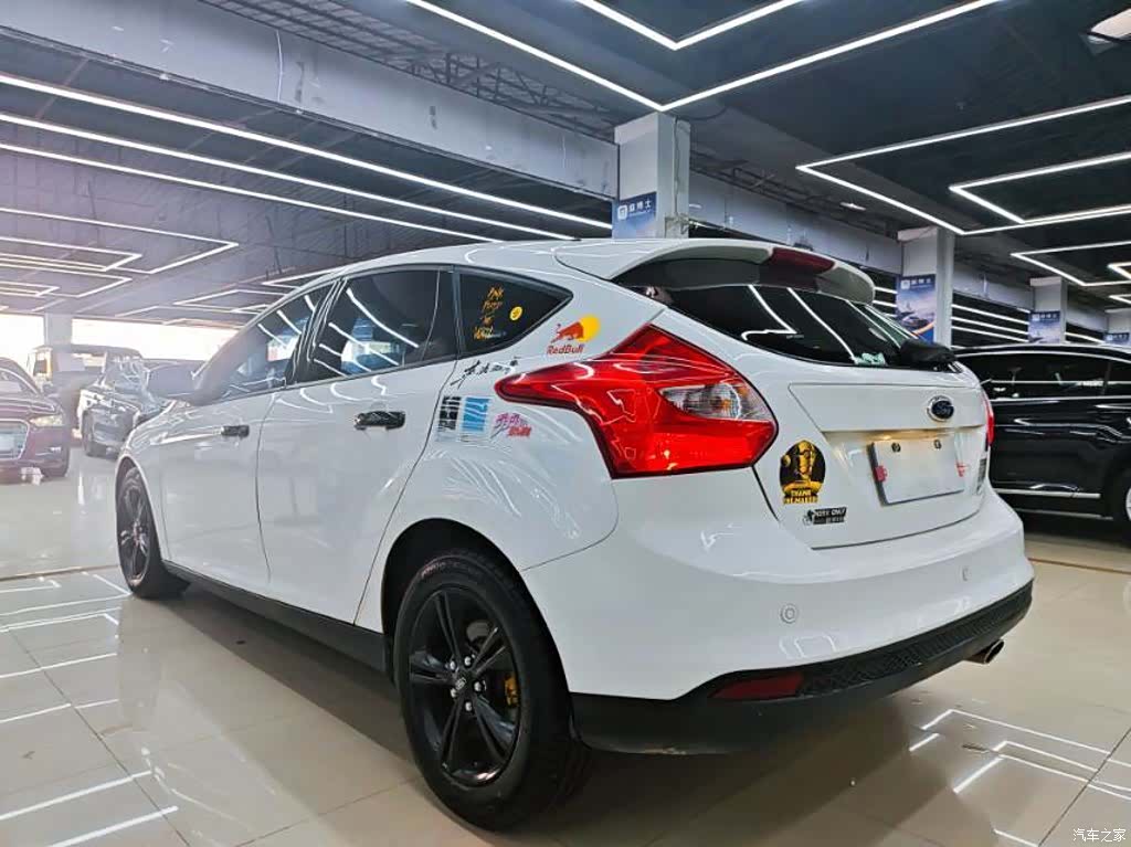 Ford Focus, 2013 7