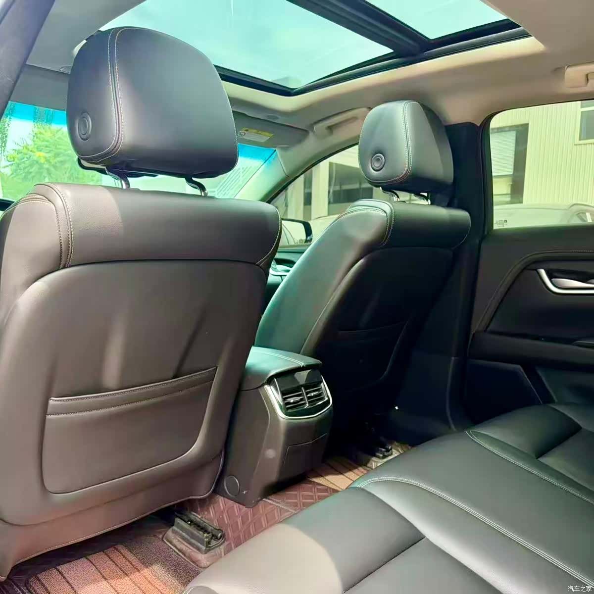 Cadillac XTS, 2018 7