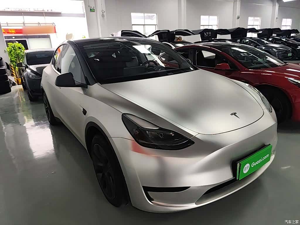 Tesla Model Y, 2024 4