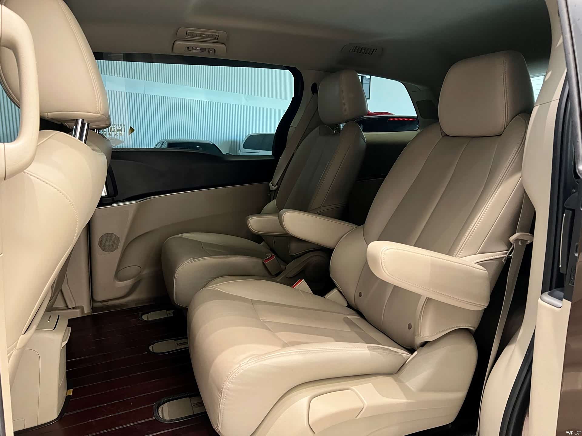 Buick GL8, 2019 6