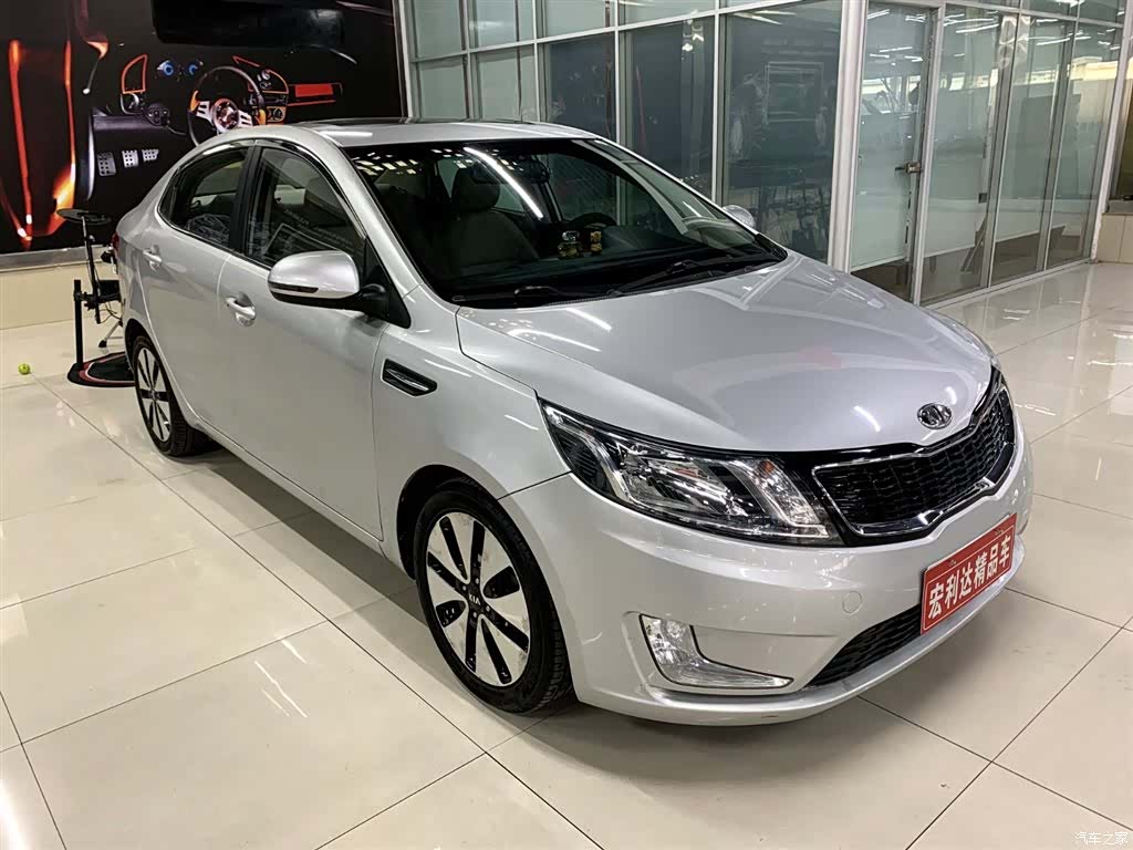 Kia K2, 2013 9