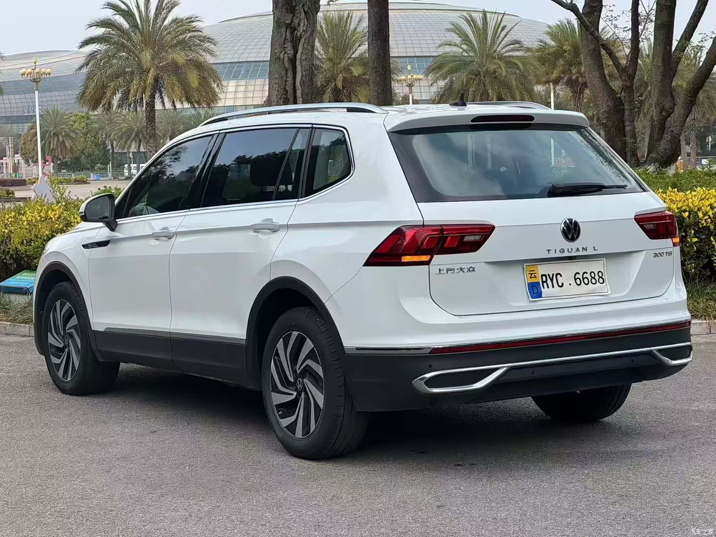 Volkswagen Tiguan L, 2024 6