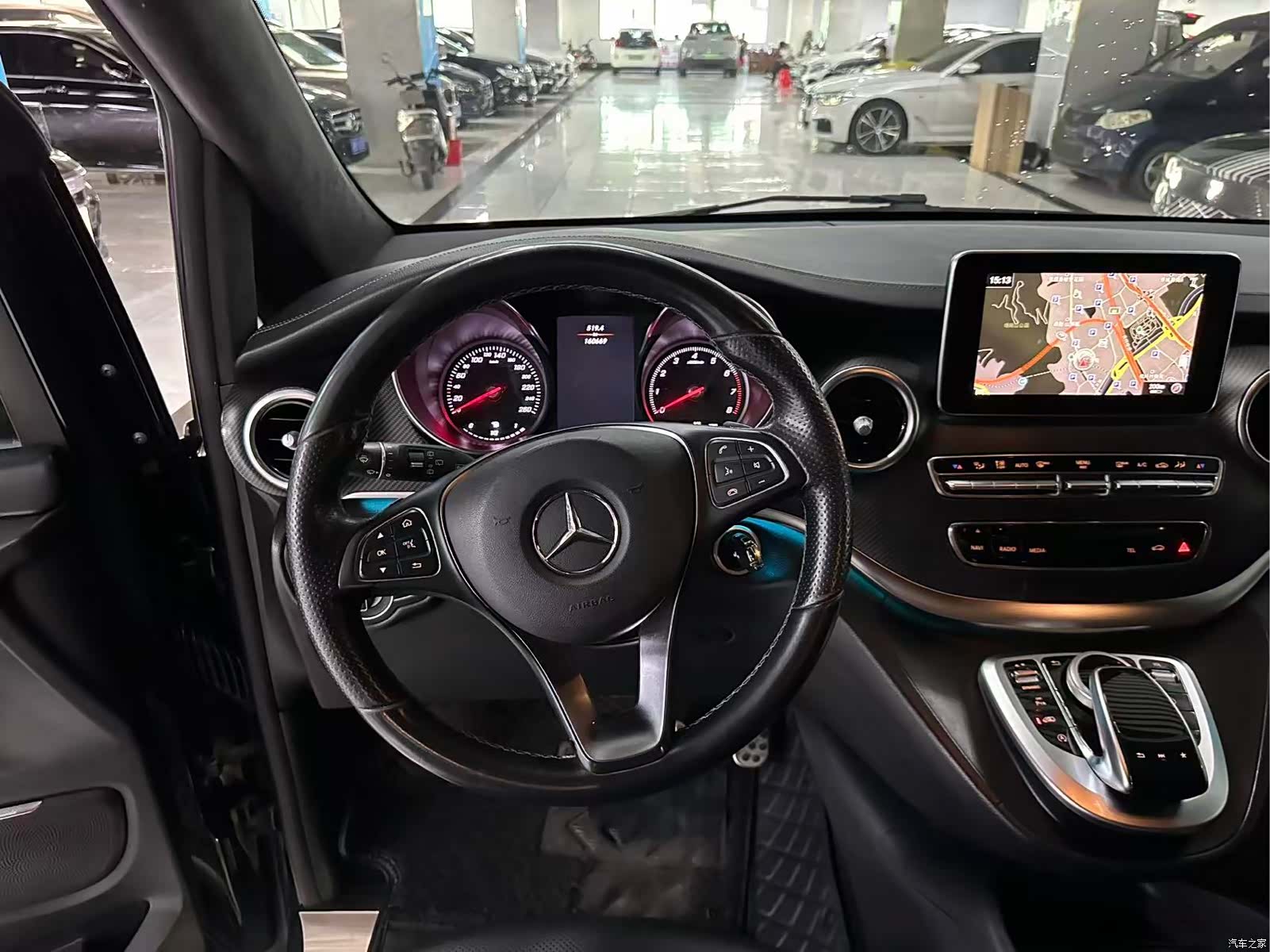 Mercedes-Benz V-Class, 2020 7