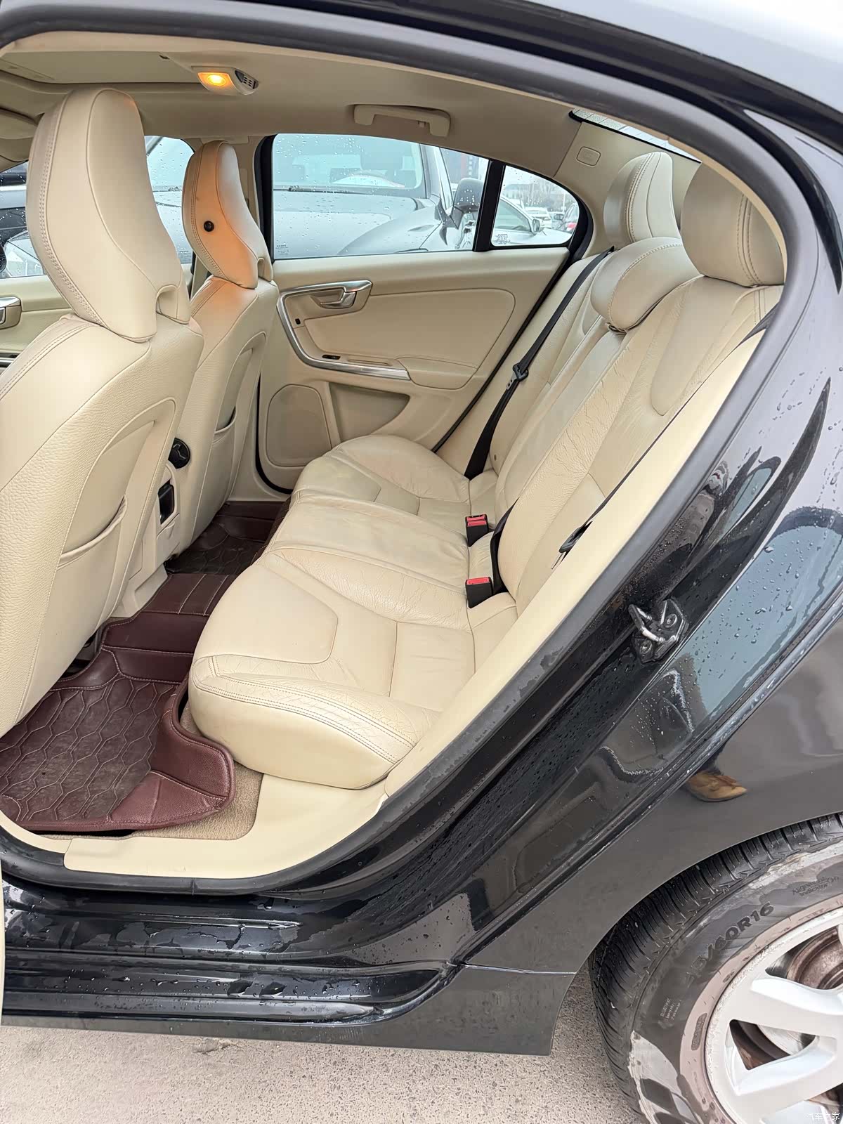 Volvo S60, 2012 10