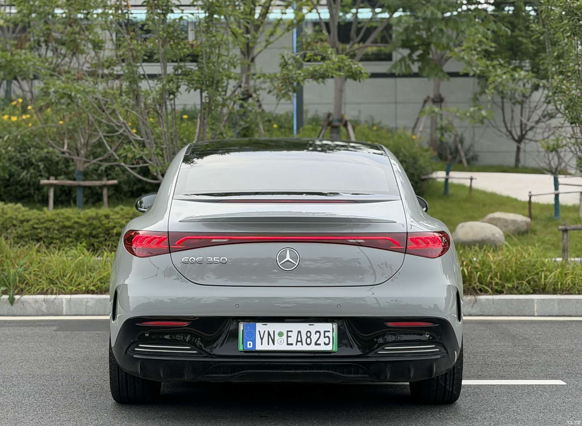 Mercedes-Benz EQE, 2023 10