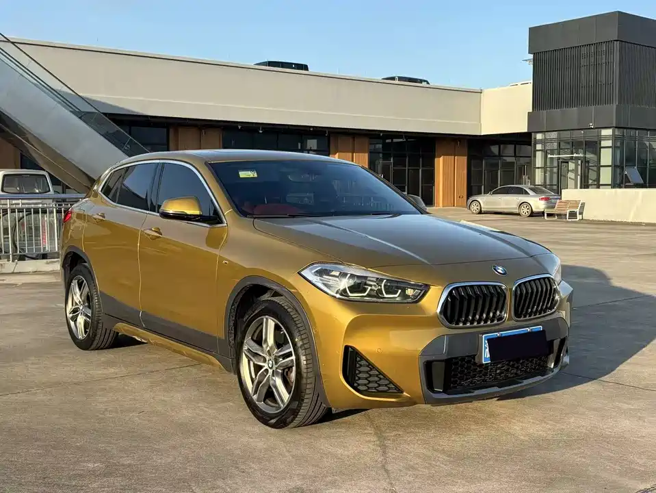 BMW X2