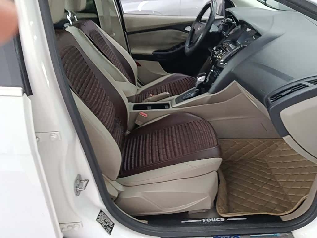 Ford Focus, 2016 25