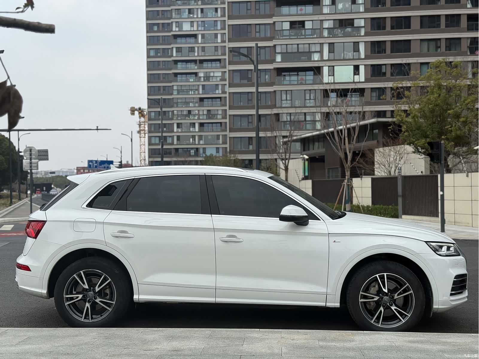 Audi Q5L, 2019 4