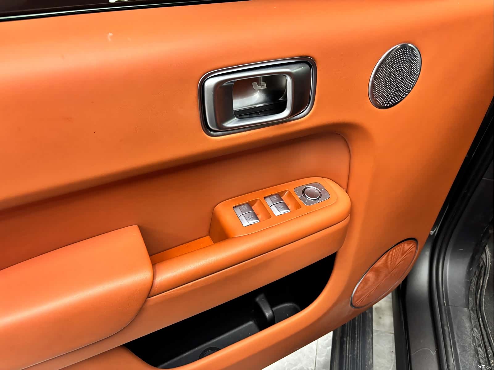 Li Auto L8, 2023 все фото