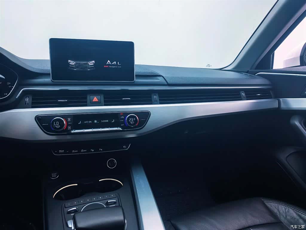 Audi A4L, 2019 17
