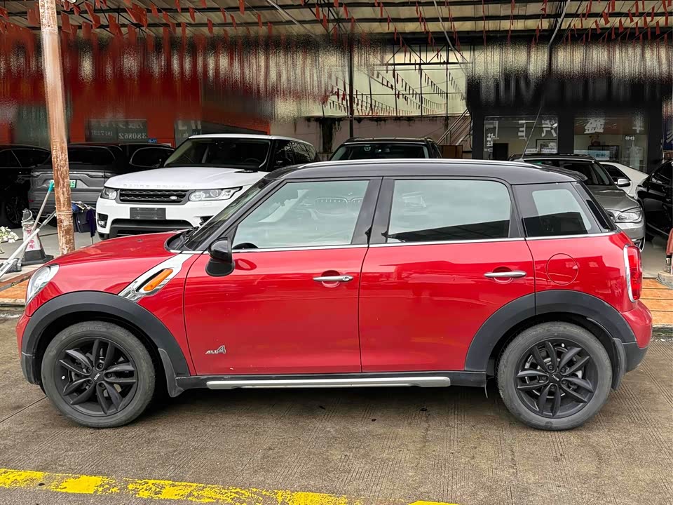 MINI COUNTRYMAN
