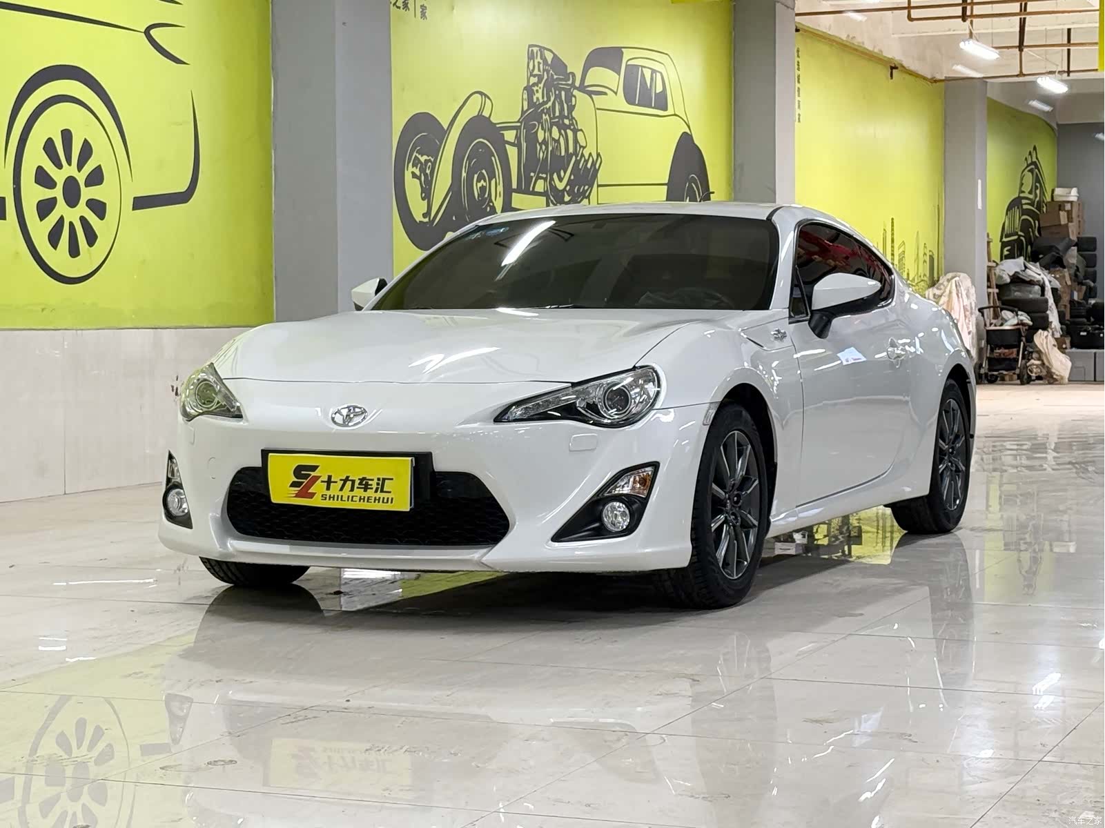 Toyota 86, 2014 1