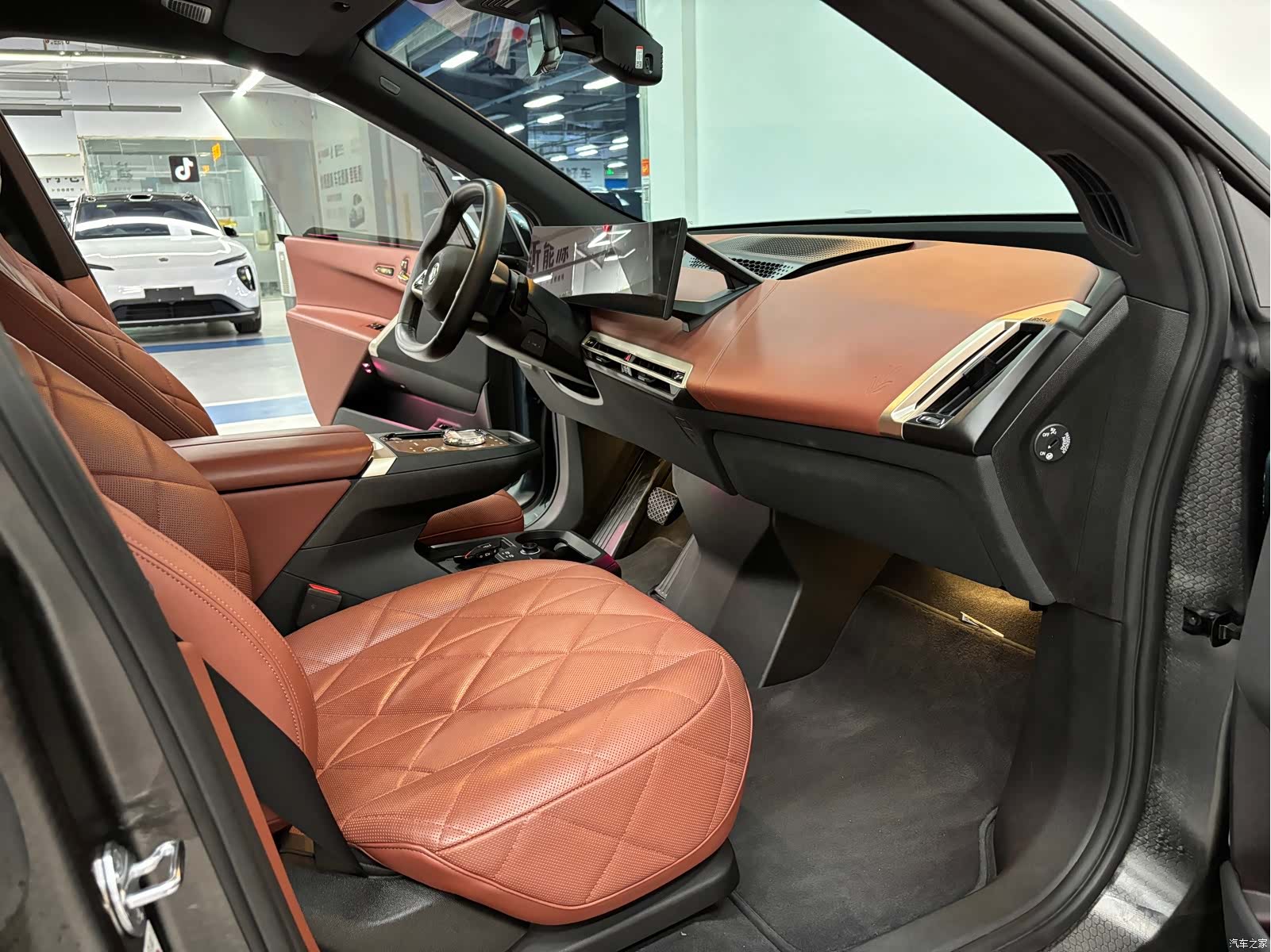 BMW iX, 2024 4