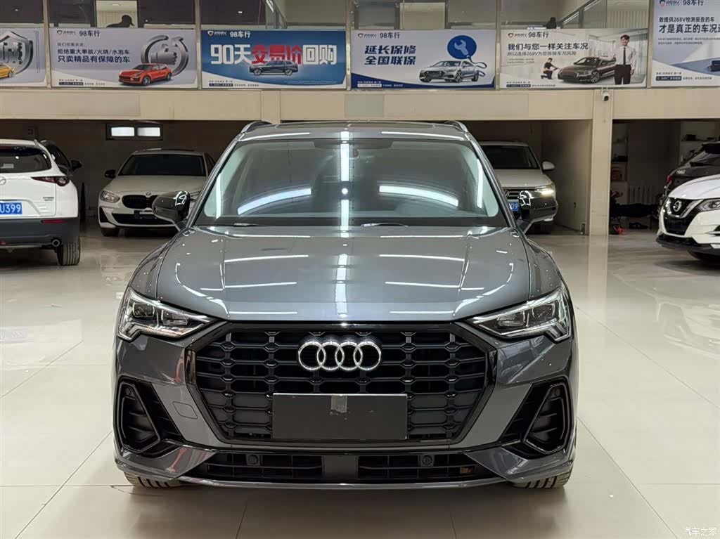 Audi Q3, 2022 2