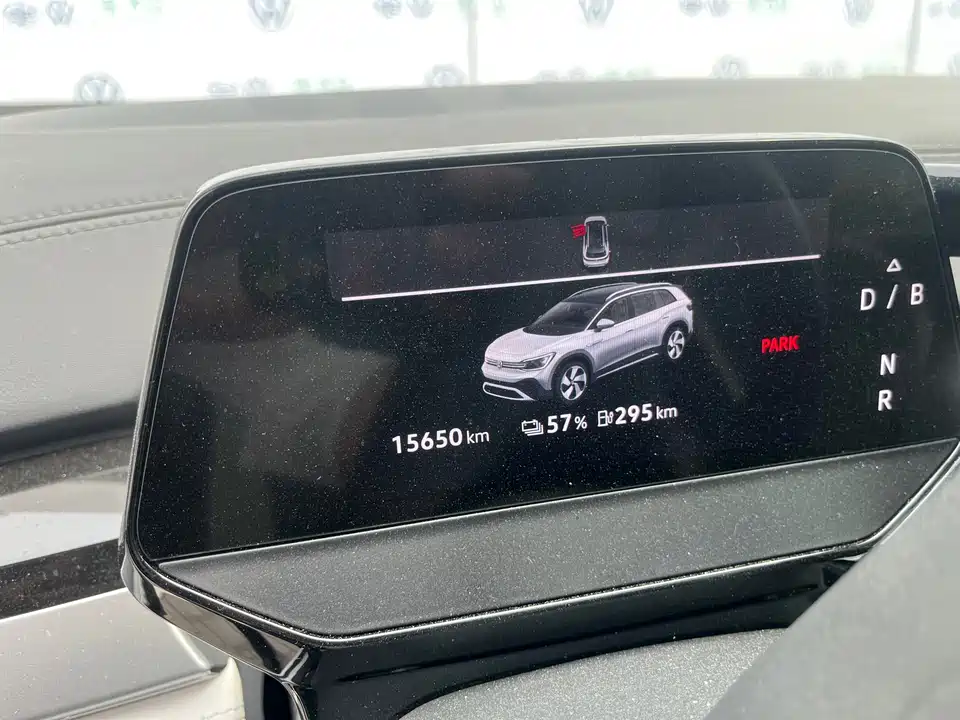 Volkswagen ID.6 CROZZ