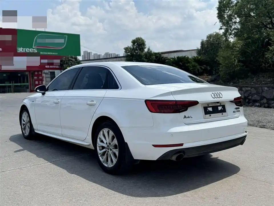 Audi A4L
